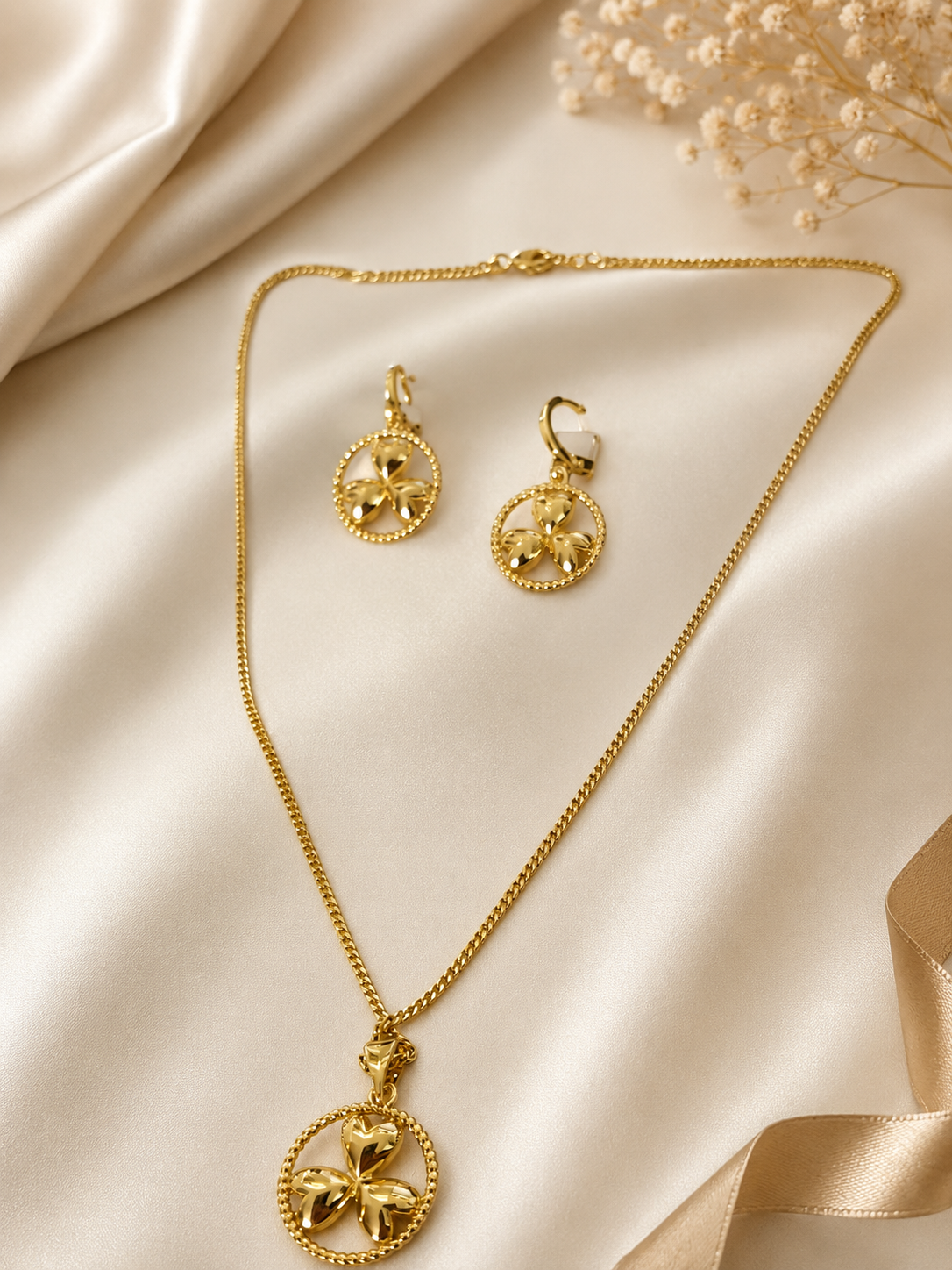 Gold Four-Leaf Clover Necklace & Earrings Set | Mother of Pearl